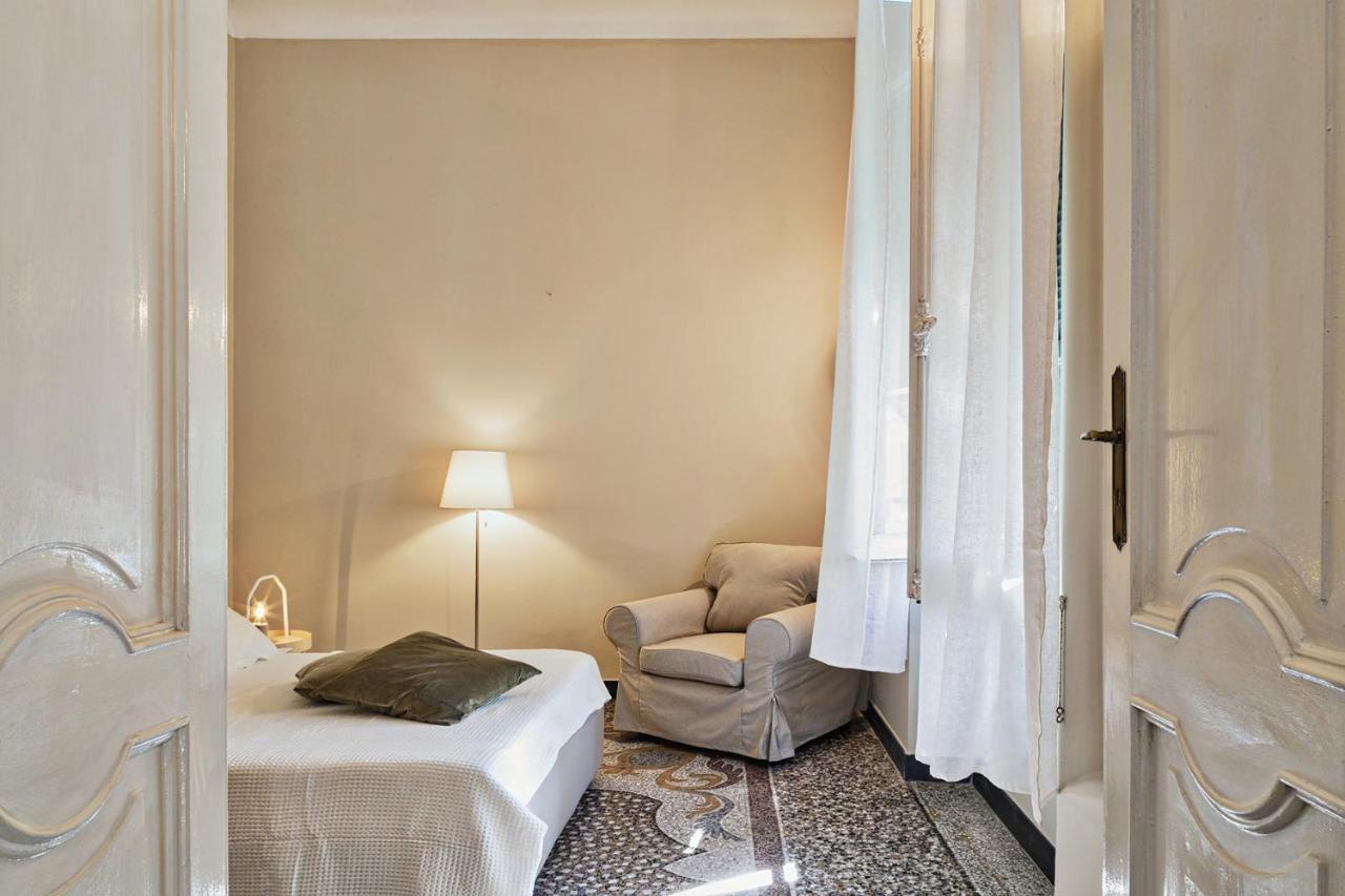 Via Roma Luxury Apartment By Wonderful Italy Genoa Exterior photo